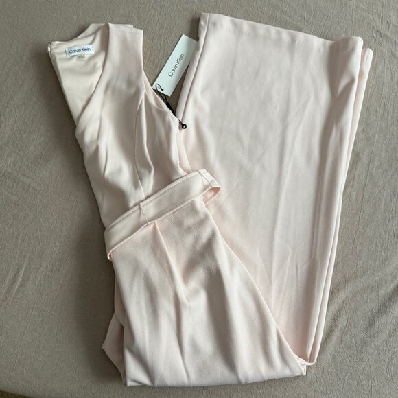 NWT Calvin Klein Light Pink Belted V Neck Cropped Jumpsuit Size 4 - Picture 2 of 9